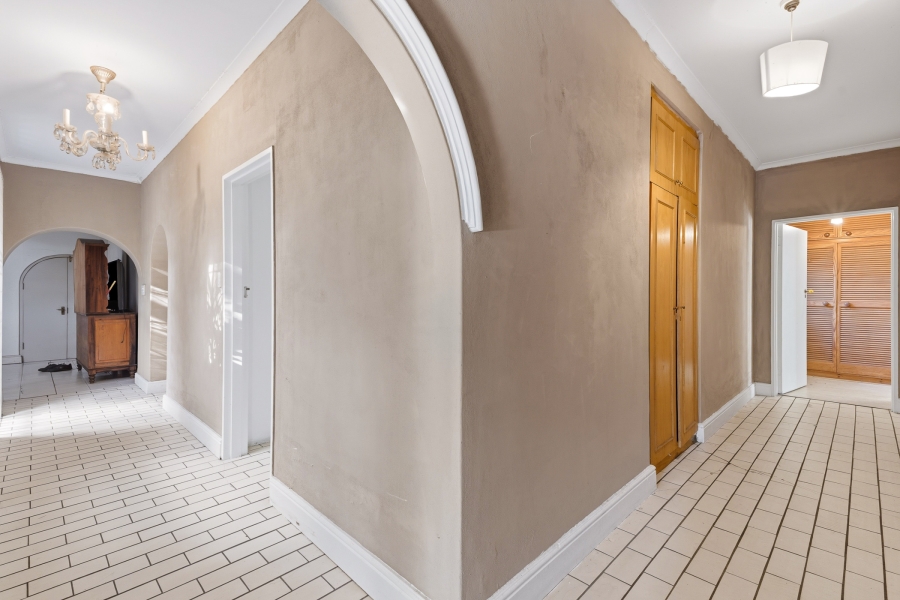 5 Bedroom Property for Sale in Pinelands Western Cape